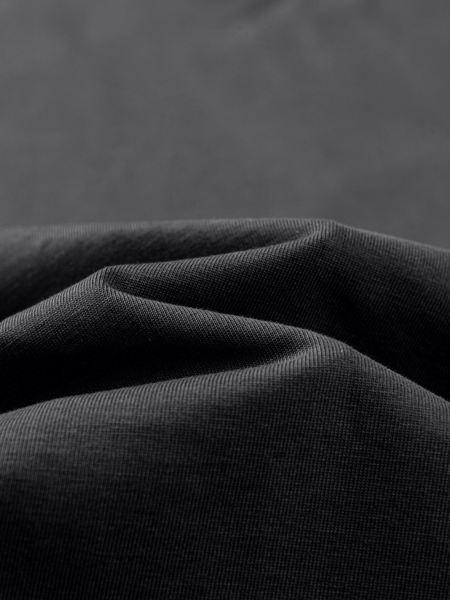 THÉVA Unisex Heavyweight Tee
