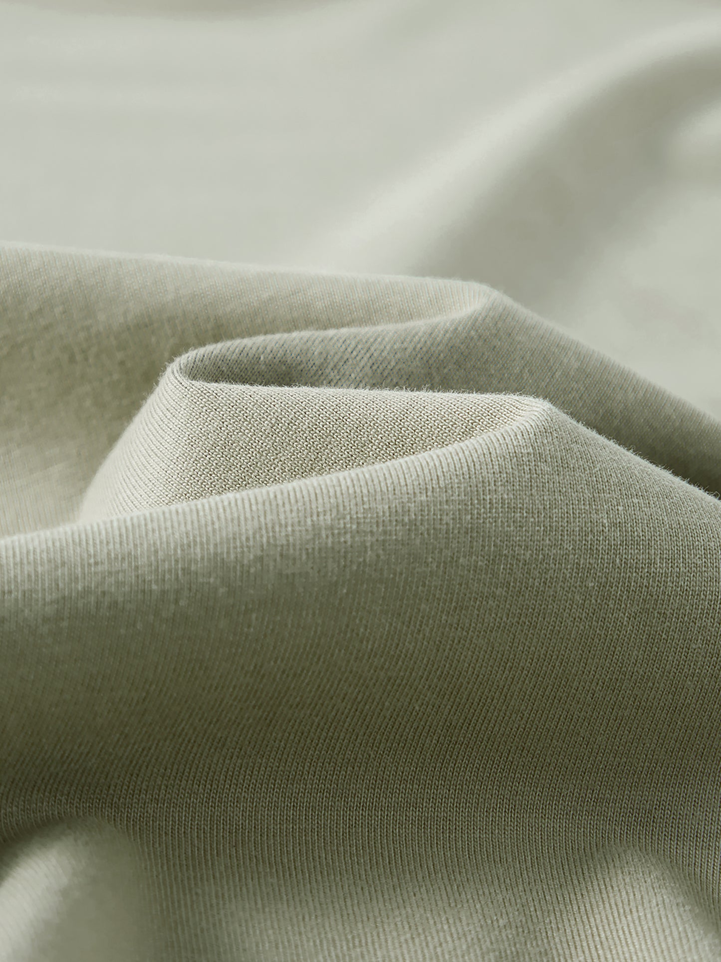THÉVA Unisex Cotton Long Sleeve