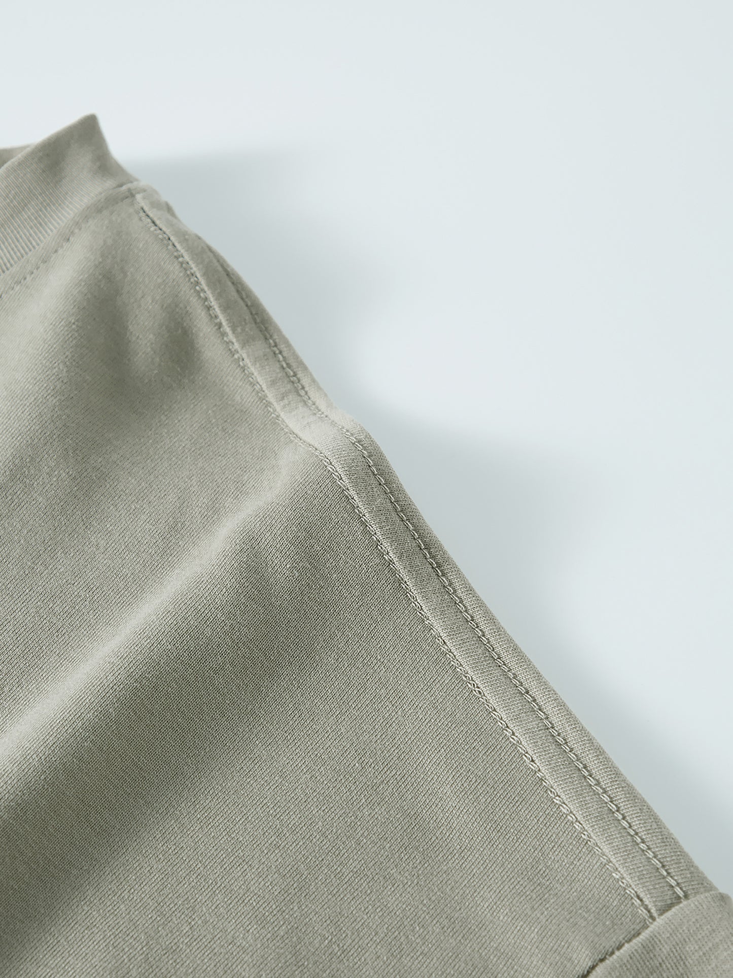 THÉVA Unisex Cotton Long Sleeve